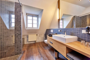Badezimmer im Klosterhotel Eifel